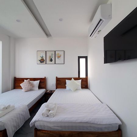 Hero Hostel & Billiards 쩌우독 외부 사진
