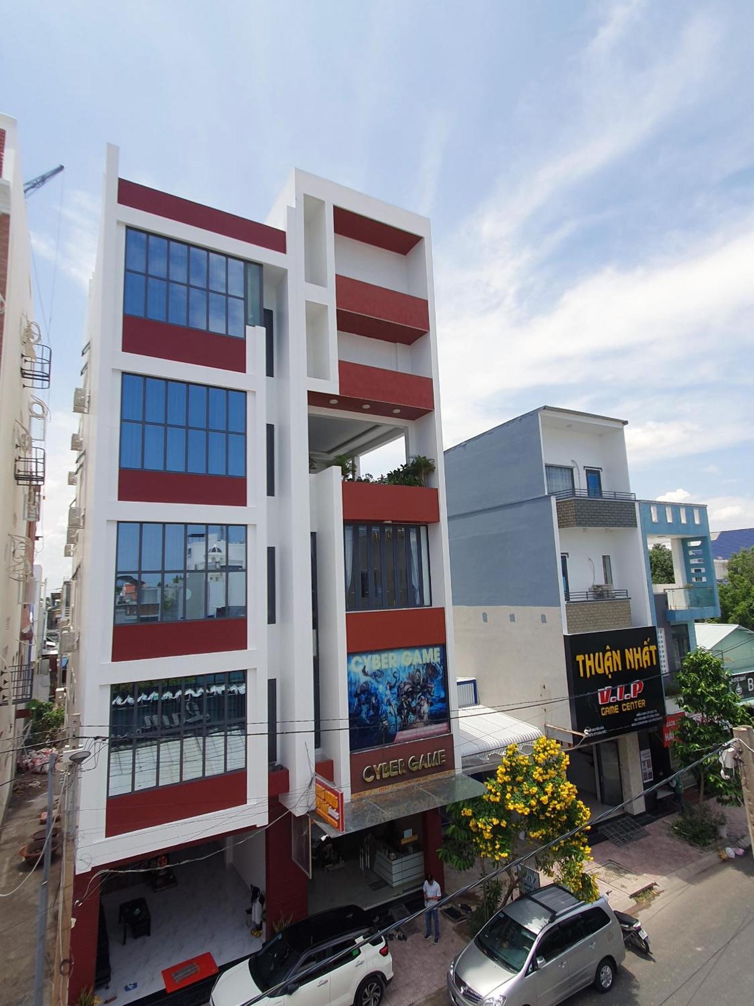 Hero Hostel & Billiards 쩌우독 외부 사진