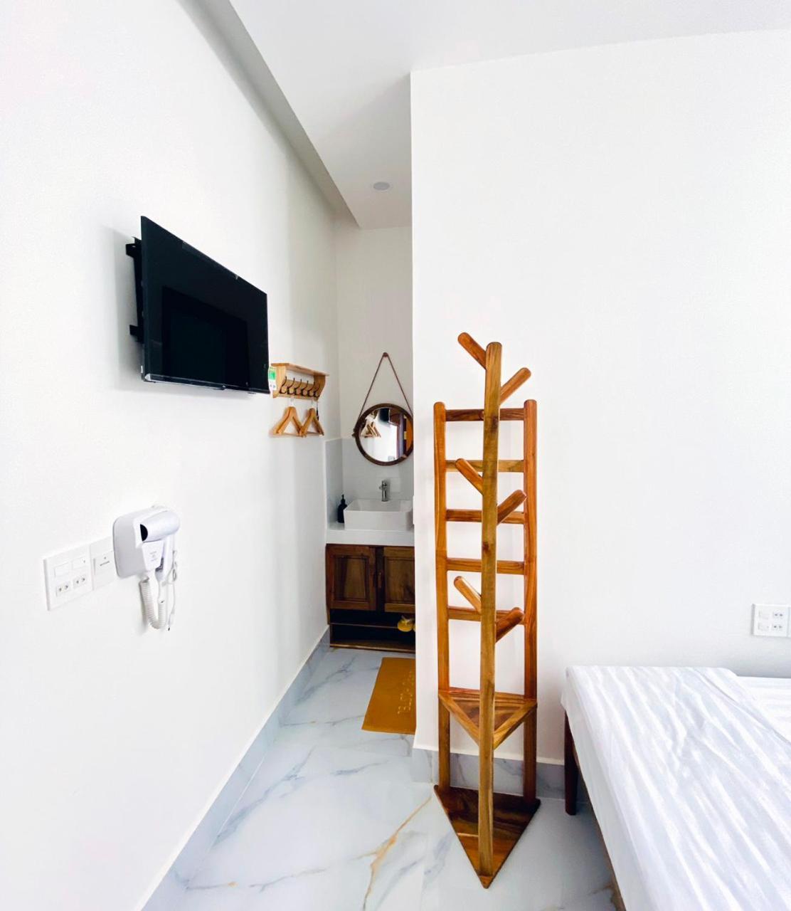 Hero Hostel & Billiards 쩌우독 외부 사진