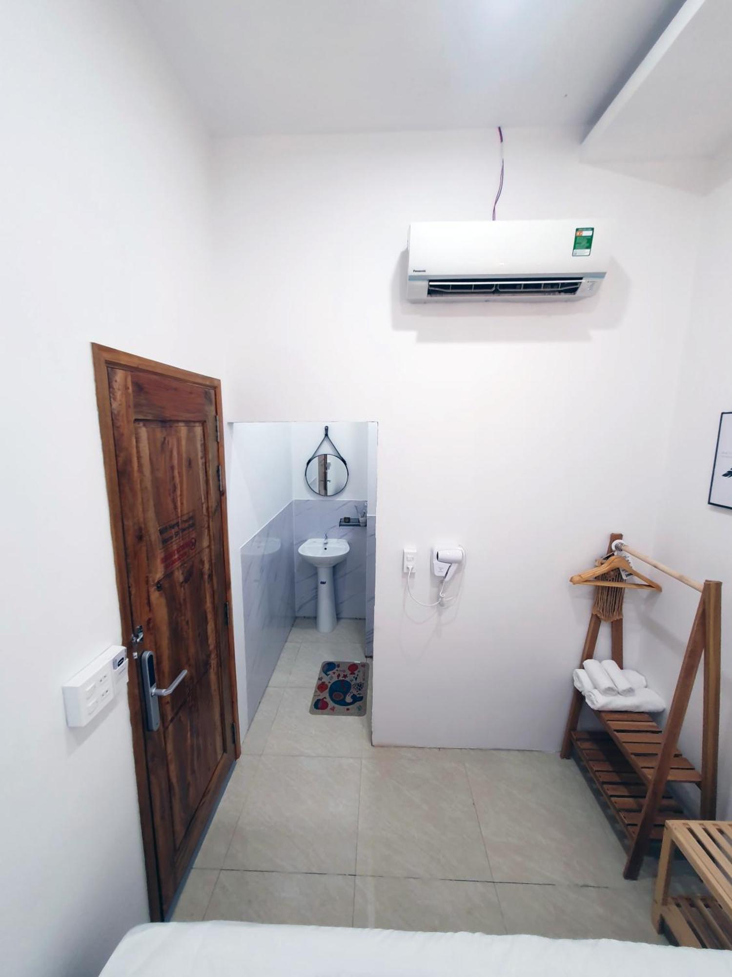 Hero Hostel & Billiards 쩌우독 외부 사진