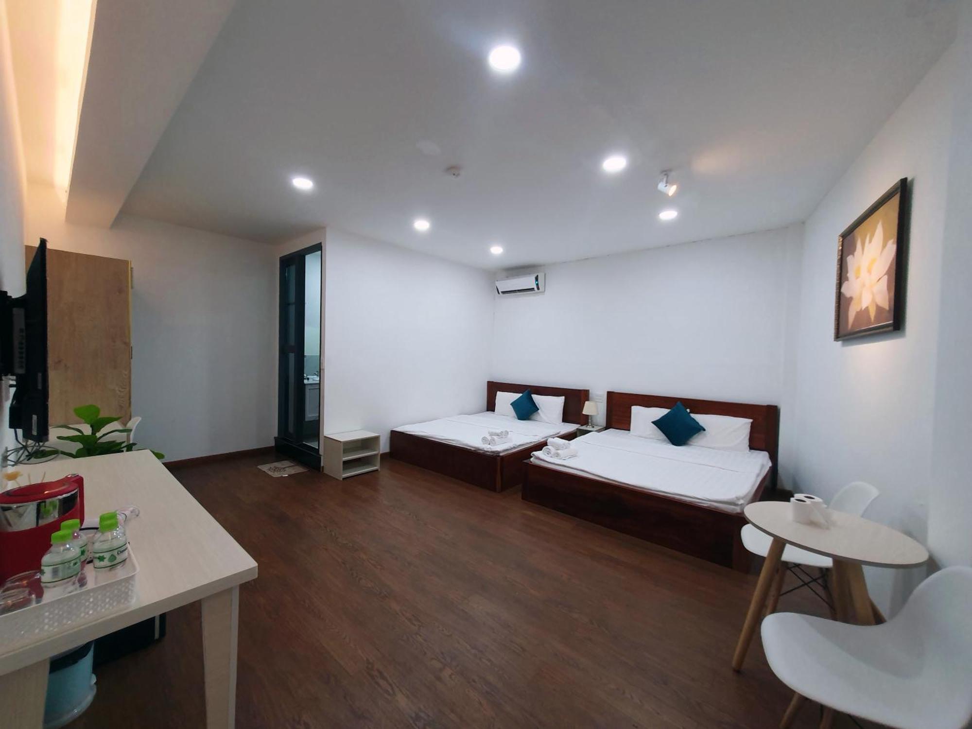 Hero Hostel & Billiards 쩌우독 외부 사진