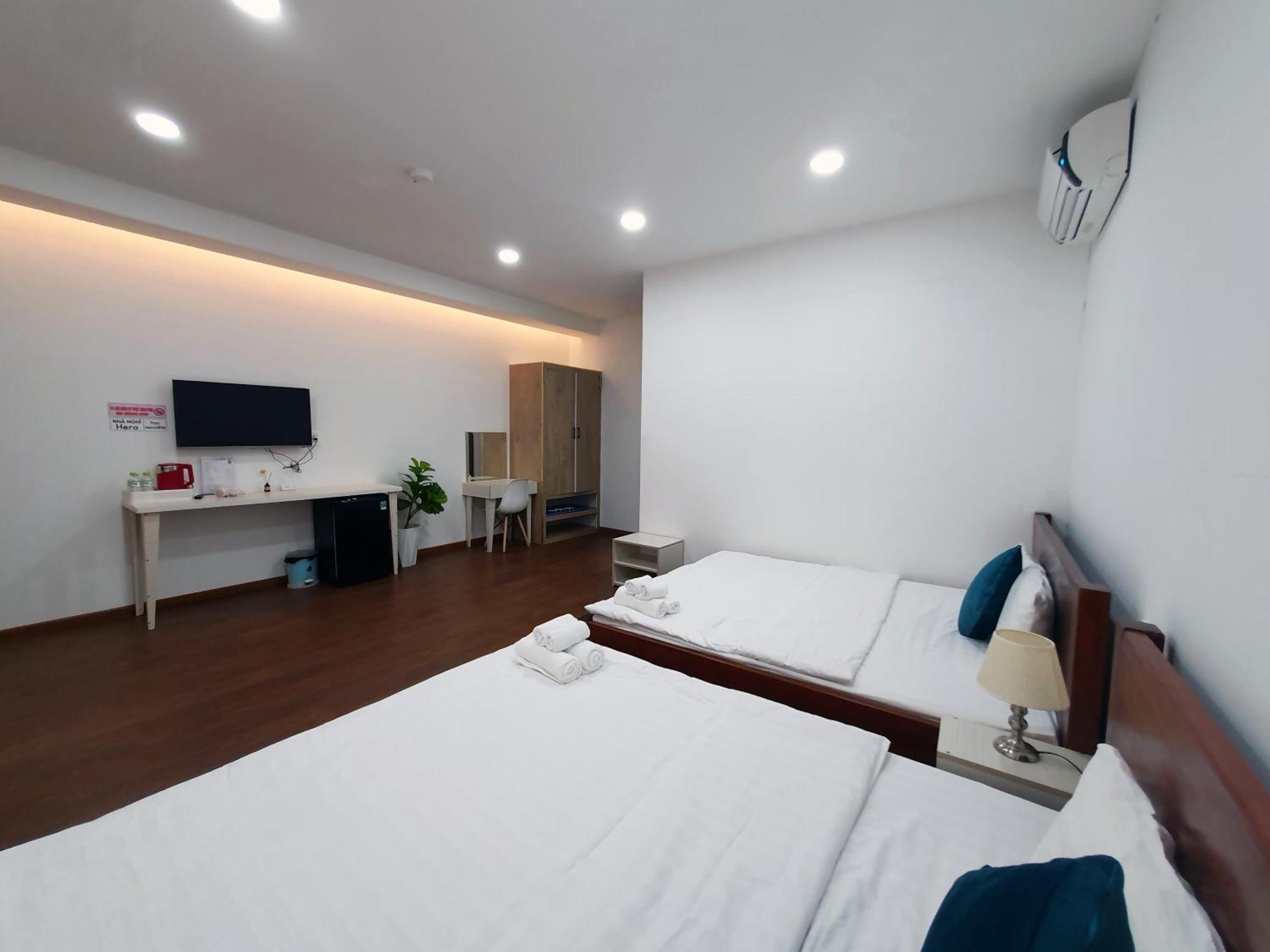 Hero Hostel & Billiards 쩌우독 외부 사진