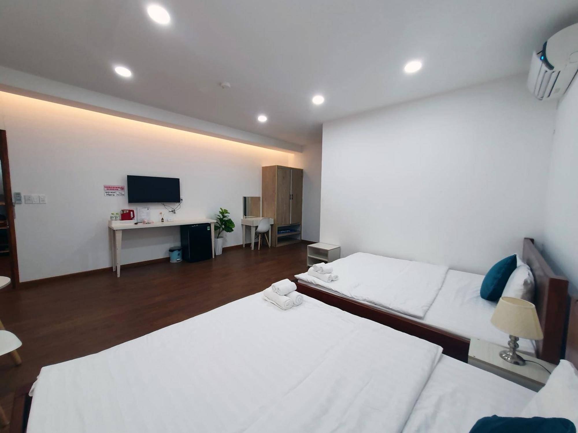 Hero Hostel & Billiards 쩌우독 외부 사진