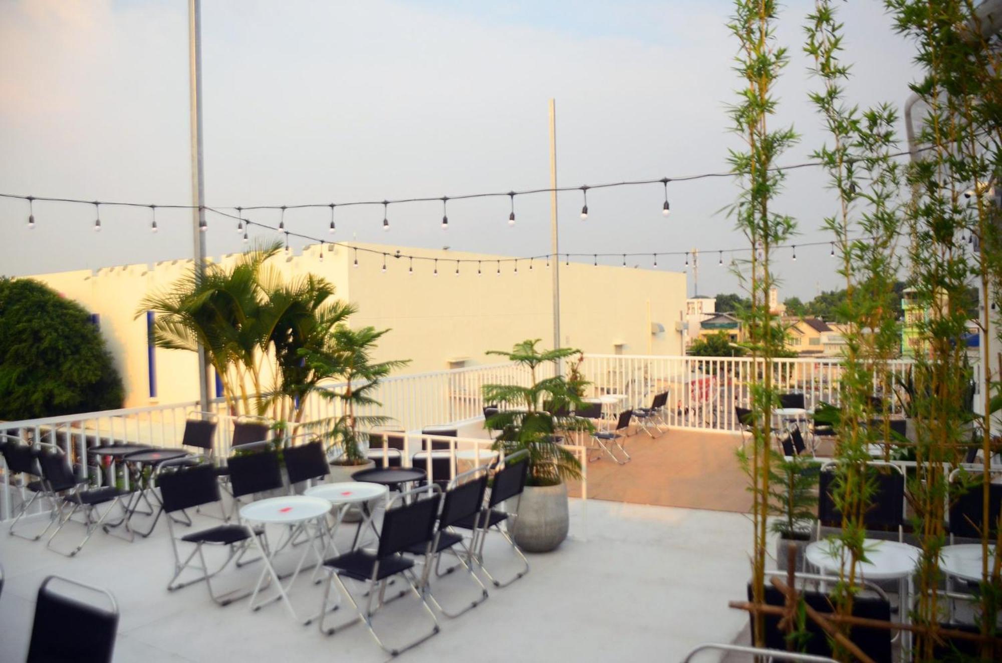 Hero Hostel & Billiards 쩌우독 외부 사진